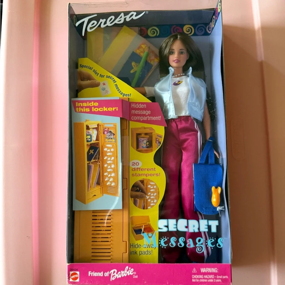 Barbie Teresa Secret Messages Doll - Picture 6 of 6